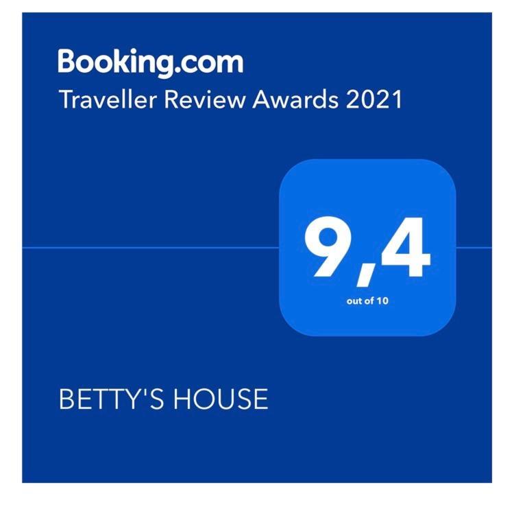 شقة Betty'S House بيثاغوريو المظهر الخارجي الصورة